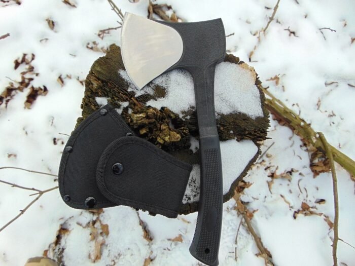 Plieninis kirvis su gumine rankena - Image 5